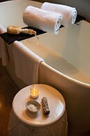 The Loren at Pink Beach