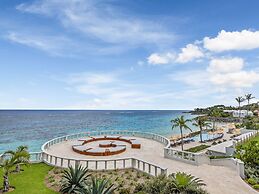 The Loren at Pink Beach