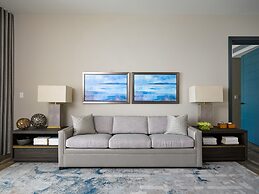 The Loren at Pink Beach