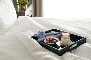 The Loren at Pink Beach