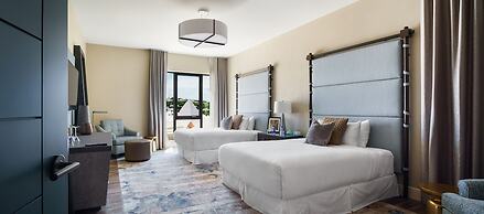 The Loren at Pink Beach