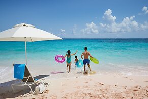 The Loren at Pink Beach