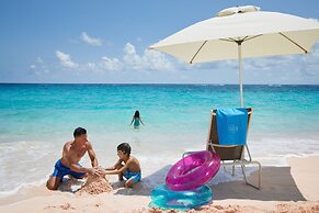 The Loren at Pink Beach