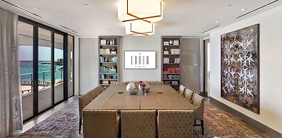 The Loren at Pink Beach