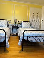 Harbour House Inn
