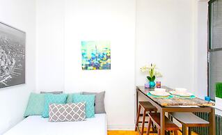 NY011 2 Bedroom Apartment By Senstay