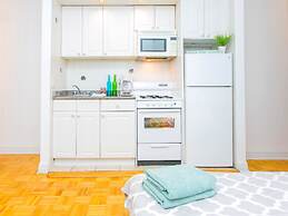 NY011 2 Bedroom Apartment By Senstay