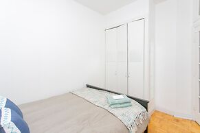 NY011 2 Bedroom Apartment By Senstay