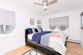 SH001 5 Bedroom Holiday home By Senstay