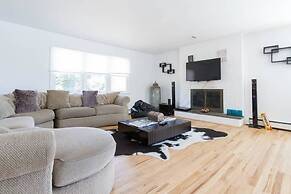 SH001 5 Bedroom Holiday home By Senstay