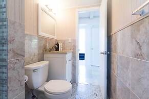 SH001 5 Bedroom Holiday home By Senstay