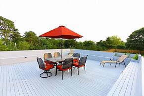 SH001 5 Bedroom Holiday home By Senstay