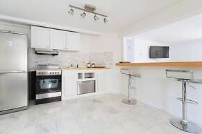 SH001 5 Bedroom Holiday home By Senstay