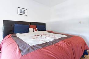 SH001 5 Bedroom Holiday home By Senstay