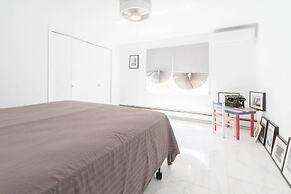 SH001 5 Bedroom Holiday home By Senstay