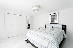 SH001 5 Bedroom Holiday home By Senstay