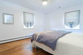 SH001 5 Bedroom Holiday home By Senstay