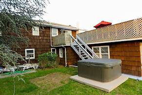 SH001 5 Bedroom Holiday home By Senstay