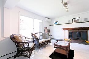 SH001 5 Bedroom Holiday home By Senstay