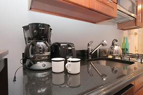 NY063 1 Bedroom Apartment By Senstay