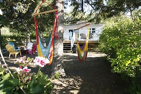 Lakefront Cottage in Manitou Beach