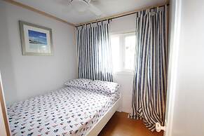 Lakefront Cottage in Manitou Beach