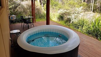 Jarrah Grove Forest Retreat - Adults Only