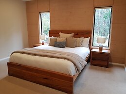 Jarrah Grove Forest Retreat - Adults Only