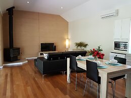Jarrah Grove Forest Retreat - Adults Only