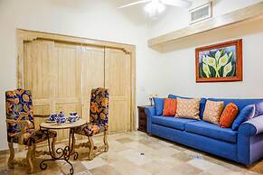 KING BED CountryClub 1 Bedroom Apartment By Senstay