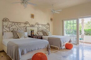 5BED Country Club 2 Bedroom Apartment By Senstay