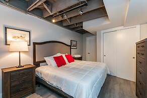 BOS007 2 Bedroom Apartment By Senstay