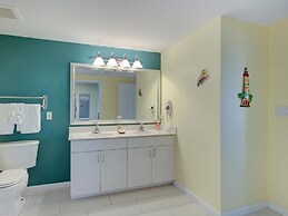 Ocean Walk 2430
