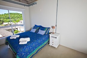 FL002 2 Bedroom Apartment By Senstay