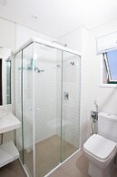 FL002 2 Bedroom Apartment By Senstay