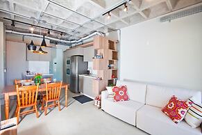 FL002 2 Bedroom Apartment By Senstay