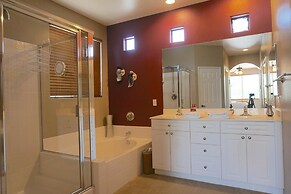 PS017 5 Bedroom Holiday home By Senstay