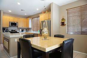 PS017 5 Bedroom Holiday home By Senstay