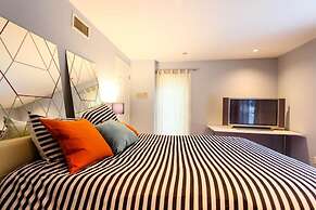 LA142 5 Bedroom Apartment By Senstay