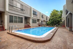 D027 4 Bedroom Apartment By Senstay