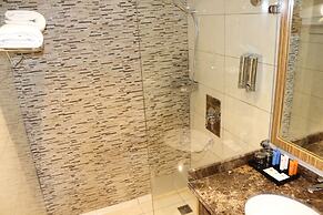 Best Western Plus Pearl Creek