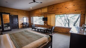 Cedar Lodge by Aahma