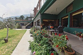 Cedar Lodge by Aahma