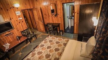 Cedar Lodge by Aahma