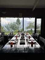 Cedar Lodge by Aahma