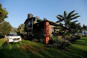 Cedar Lodge by Aahma