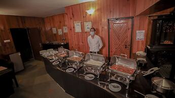 Cedar Lodge by Aahma