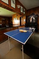 Cedar Lodge by Aahma