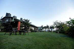 Cedar Lodge by Aahma