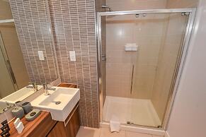 Dream Apartments - Titanic Arc